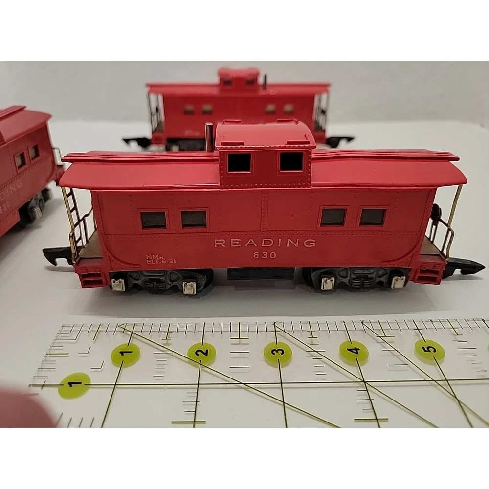 Lot of 3 American Flyer S 630 Reading Red Illuminated Caboose Train Cars